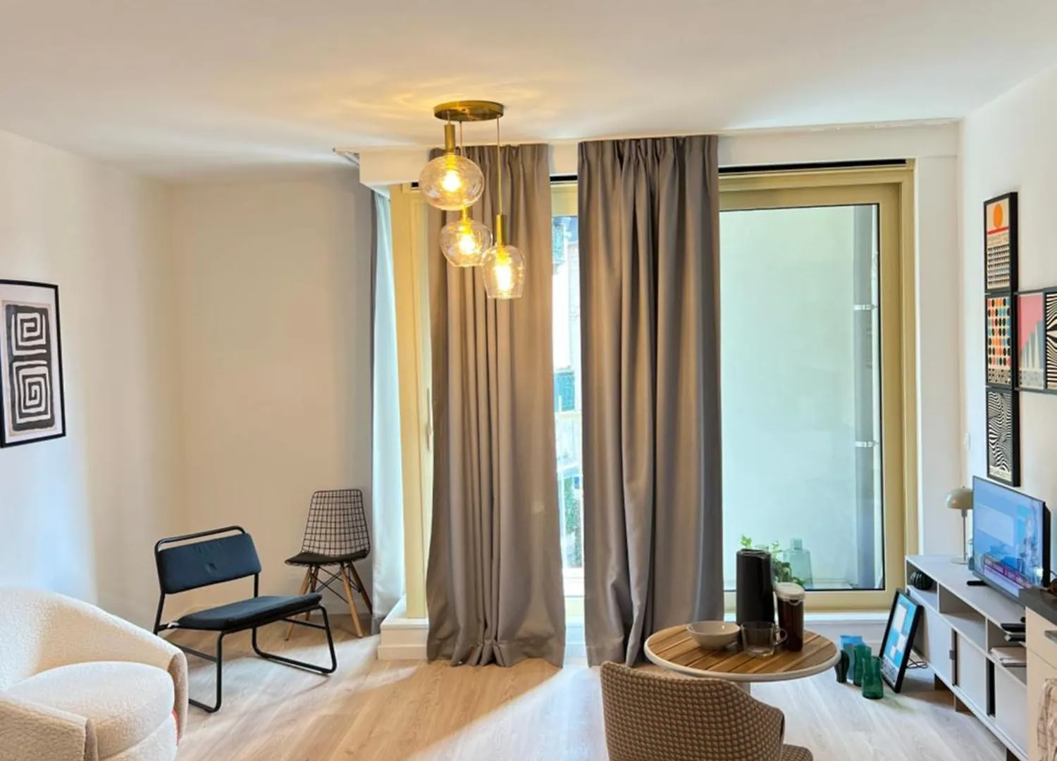 Hote Brussels Center City Luxe Tours Et Taxi 벨기에